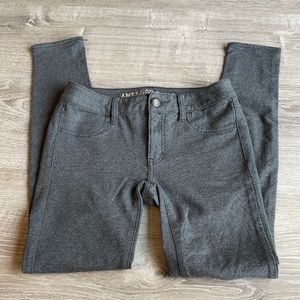 American Eagle Stretch Jegging